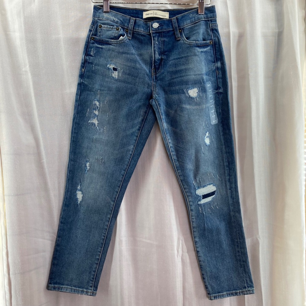 Gap 1969 Best Girlfriend Jeans‎ Size 25R Distressed Light Wash Denim NWOT